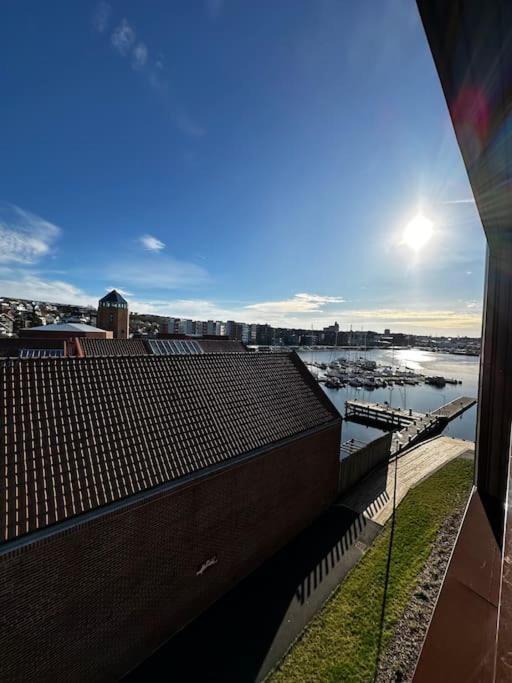 Stor Leilighet Sentralt I Sandnes Саннес Экстерьер фото